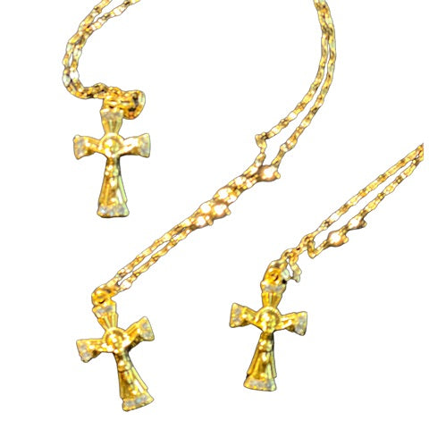 The Cross Pendant Necklace